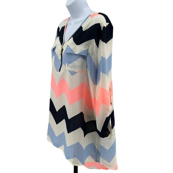 Rue 21 Tunic Top WMNS XL Sheer V-Neck Zip Up White Pink Chevron Roll Tab Sleeves - Picture 4 of 8